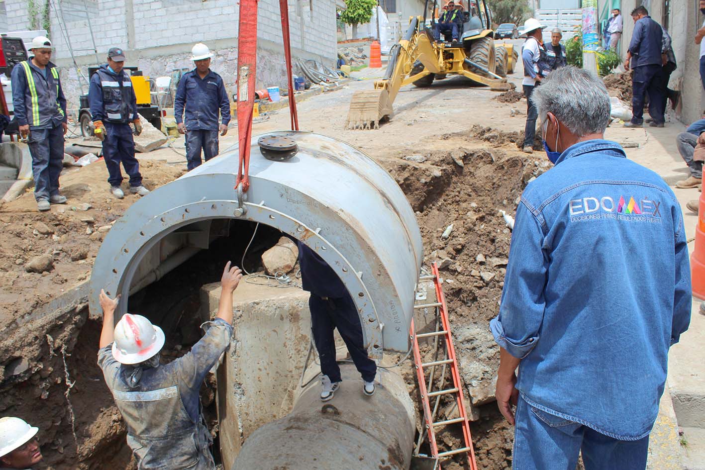 Finalizan Reparación De Fuga De Agua Potable Del Macrocircuito En